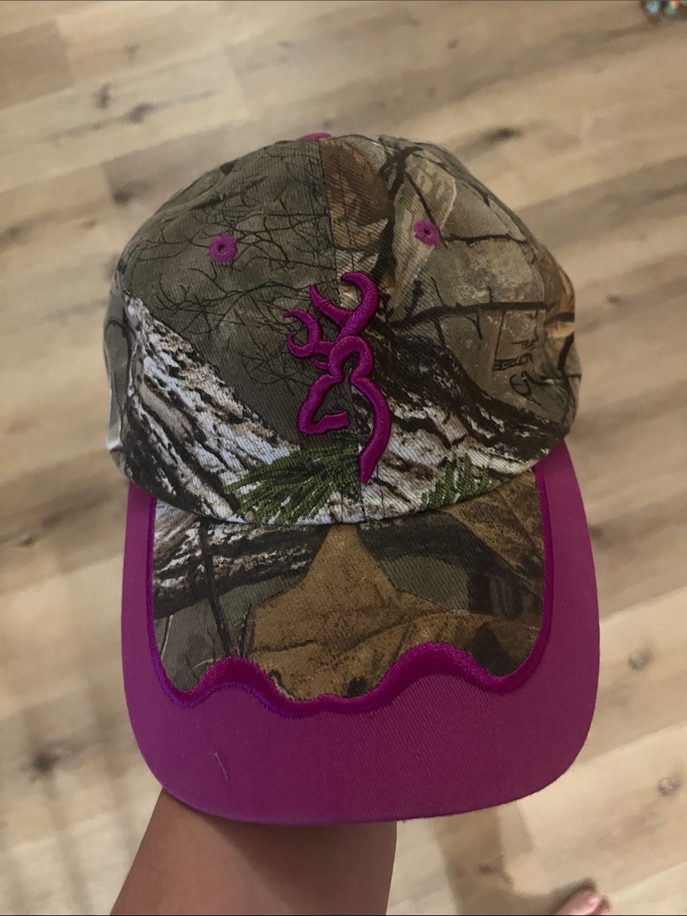 Browning Camo Hat with Magenta Brim and Logo